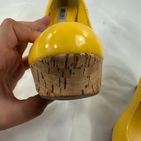 Jennifer Lopez JLO Heel Yellow Platform Cork Shoes Size 6 M - Picture 11 of 15